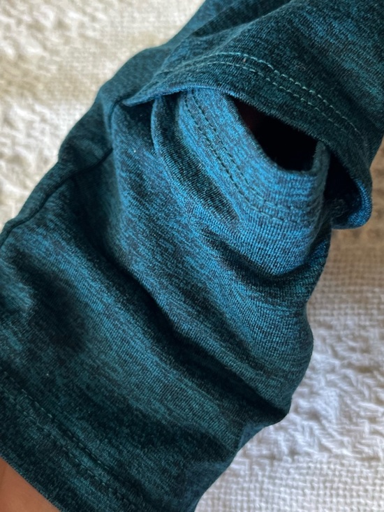 Nike Deep Teal Blue Heather Long Sleeve Runners Top with Peloton Sleeve Logo - Picture 7 of 11